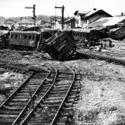 Amstetten Bahnhof nach einem Bombenangriff © Archiv Stadtgemeinde Amstetten Amstetten Bahnhof nach einem Bombenangriff © Archiv Stadtgemeinde Amstetten